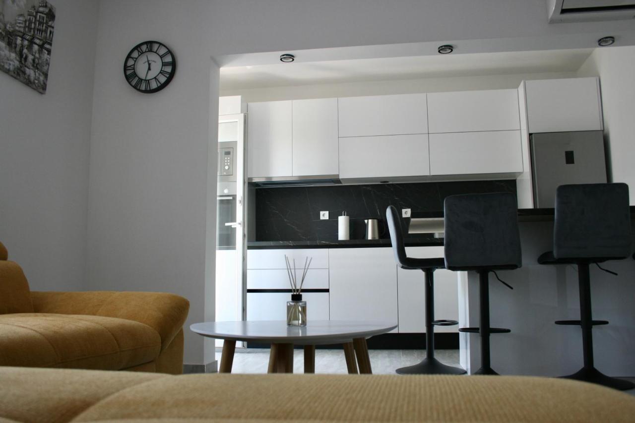 Apartments Antea โตรกีร์ ภายนอก รูปภาพ