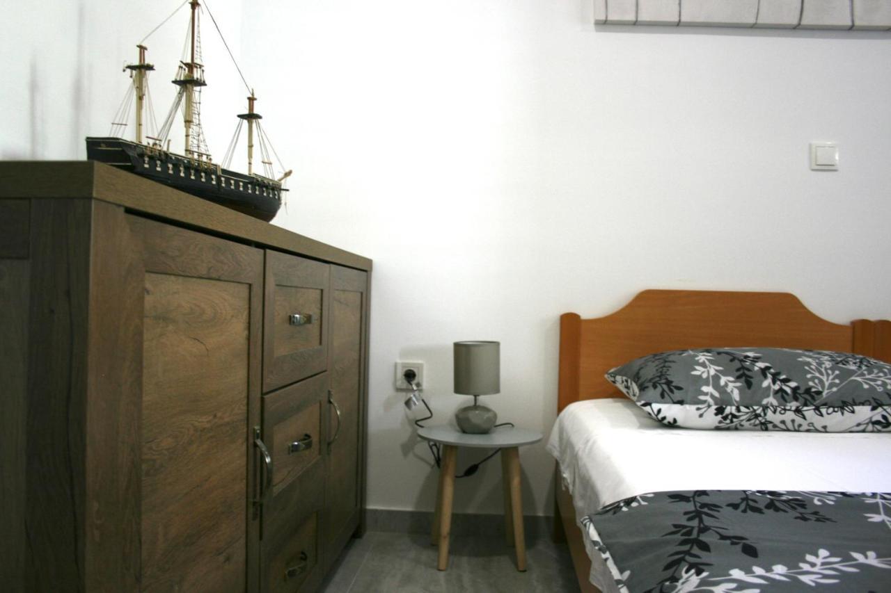 Apartments Antea โตรกีร์ ภายนอก รูปภาพ