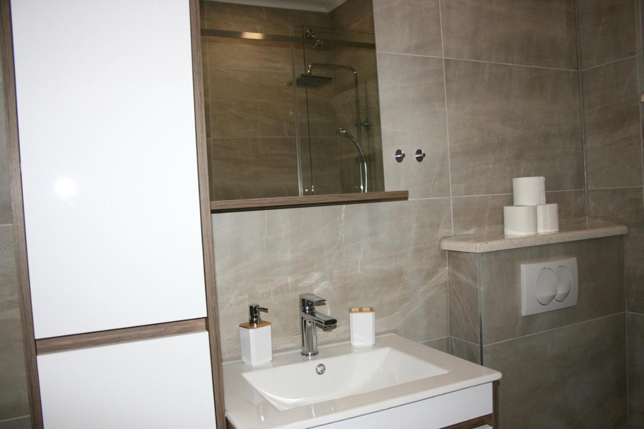 Apartments Antea โตรกีร์ ภายนอก รูปภาพ