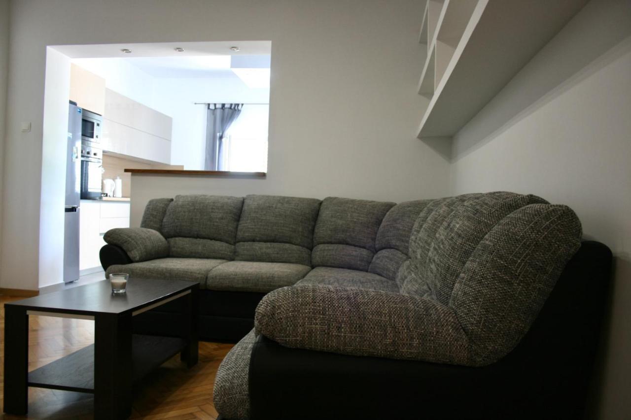 Apartments Antea โตรกีร์ ภายนอก รูปภาพ