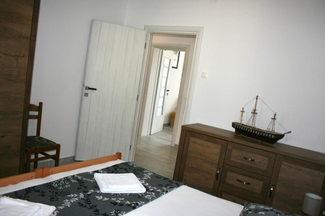 Apartments Antea โตรกีร์ ภายนอก รูปภาพ