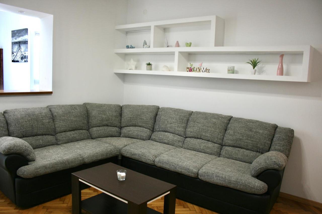 Apartments Antea โตรกีร์ ภายนอก รูปภาพ