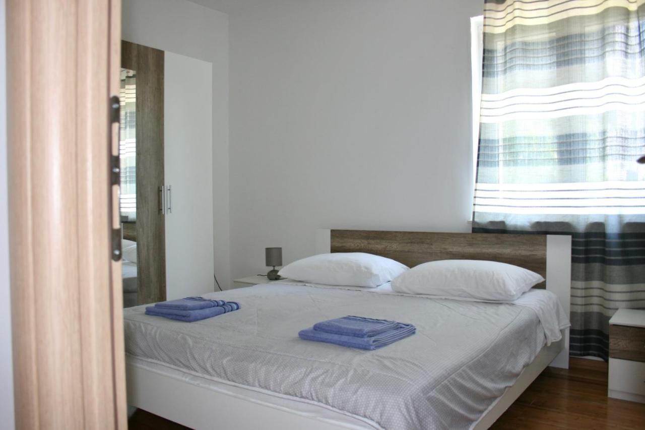 Apartments Antea โตรกีร์ ภายนอก รูปภาพ